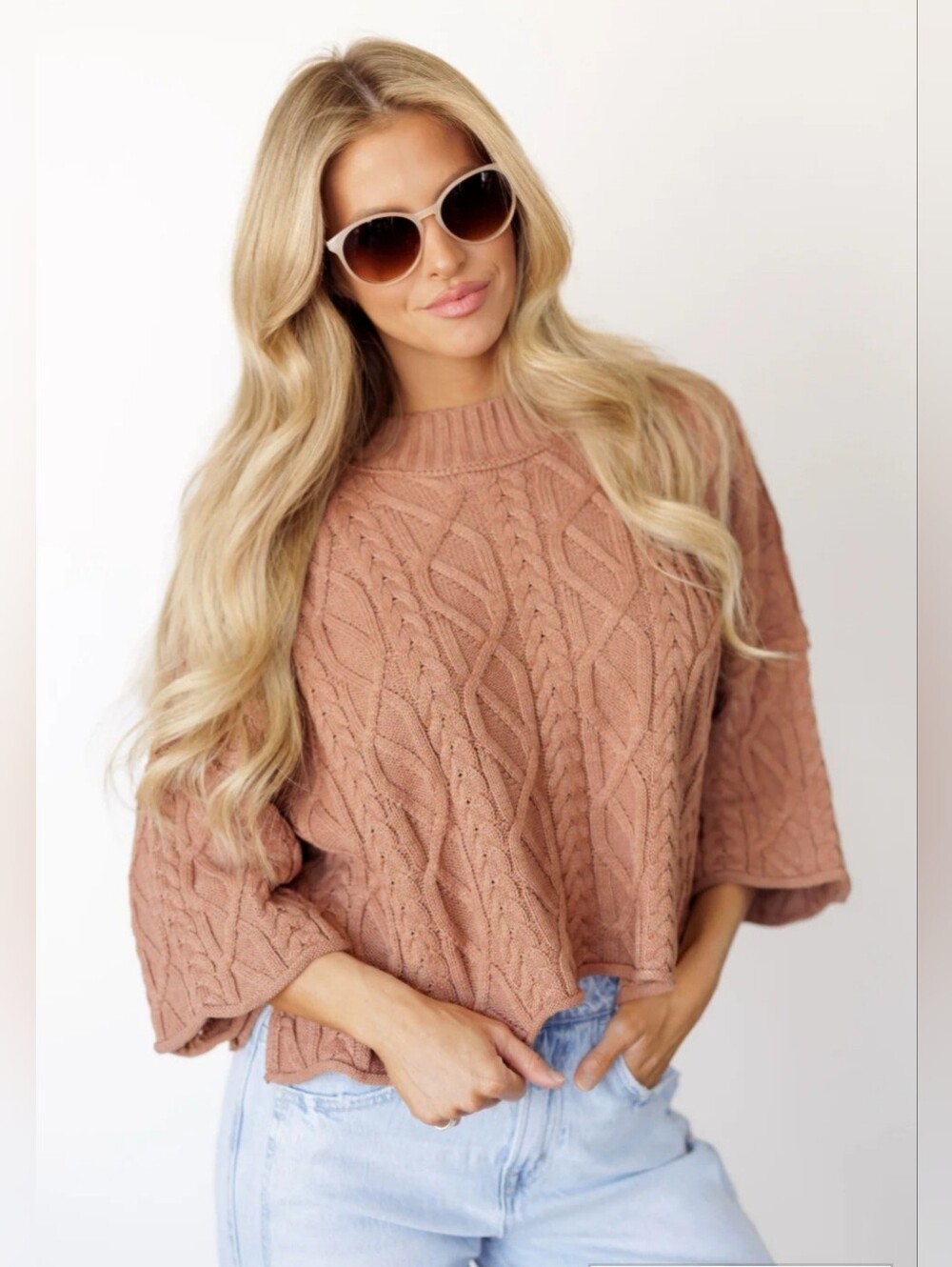 Bluivy Crew Neck Cable Knit Sweater - Mocha